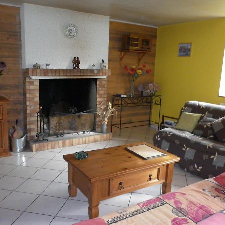 Gite Clevacances Dans Le Finistere Scrignac Exterior foto